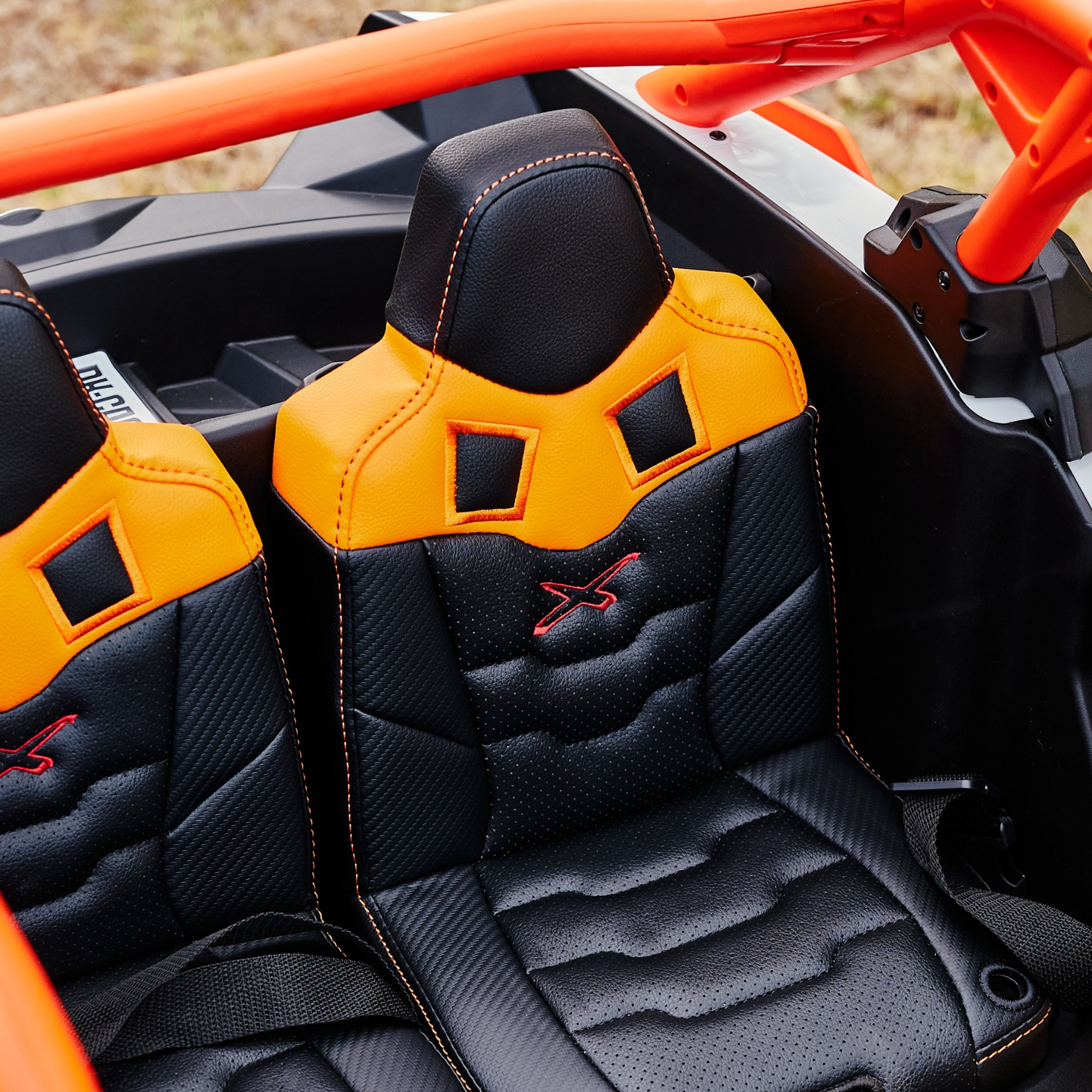 Licensed Can Am Maverick UTV 2 x 24v Kids Electric Buggy