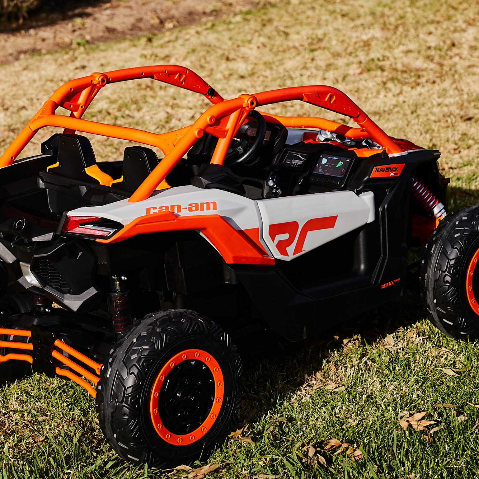 Licensed Can Am Maverick UTV 2 x 24v Kids Electric Buggy