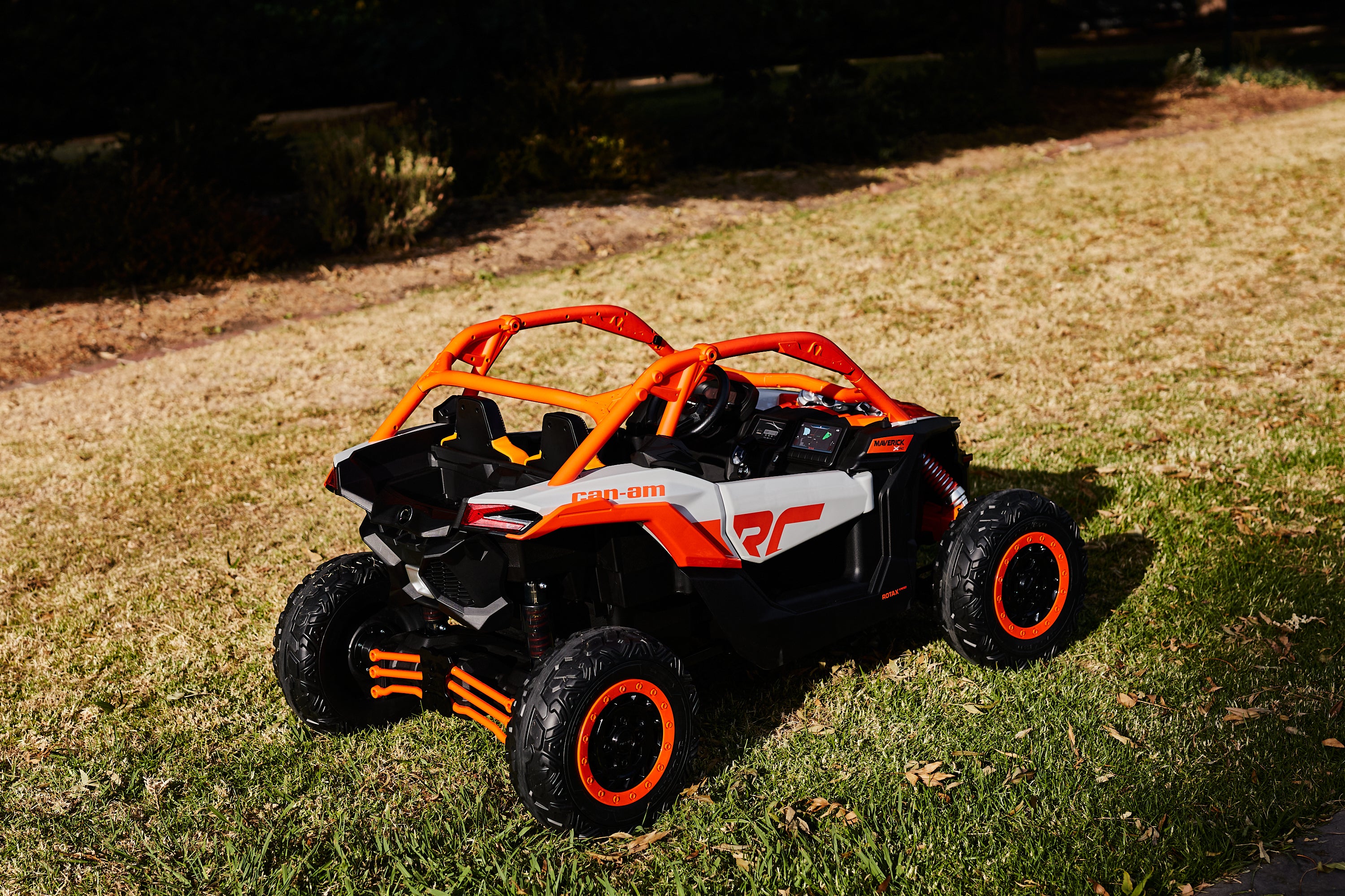 Licensed Can Am Maverick UTV 2 x 24v Kids Electric Buggy