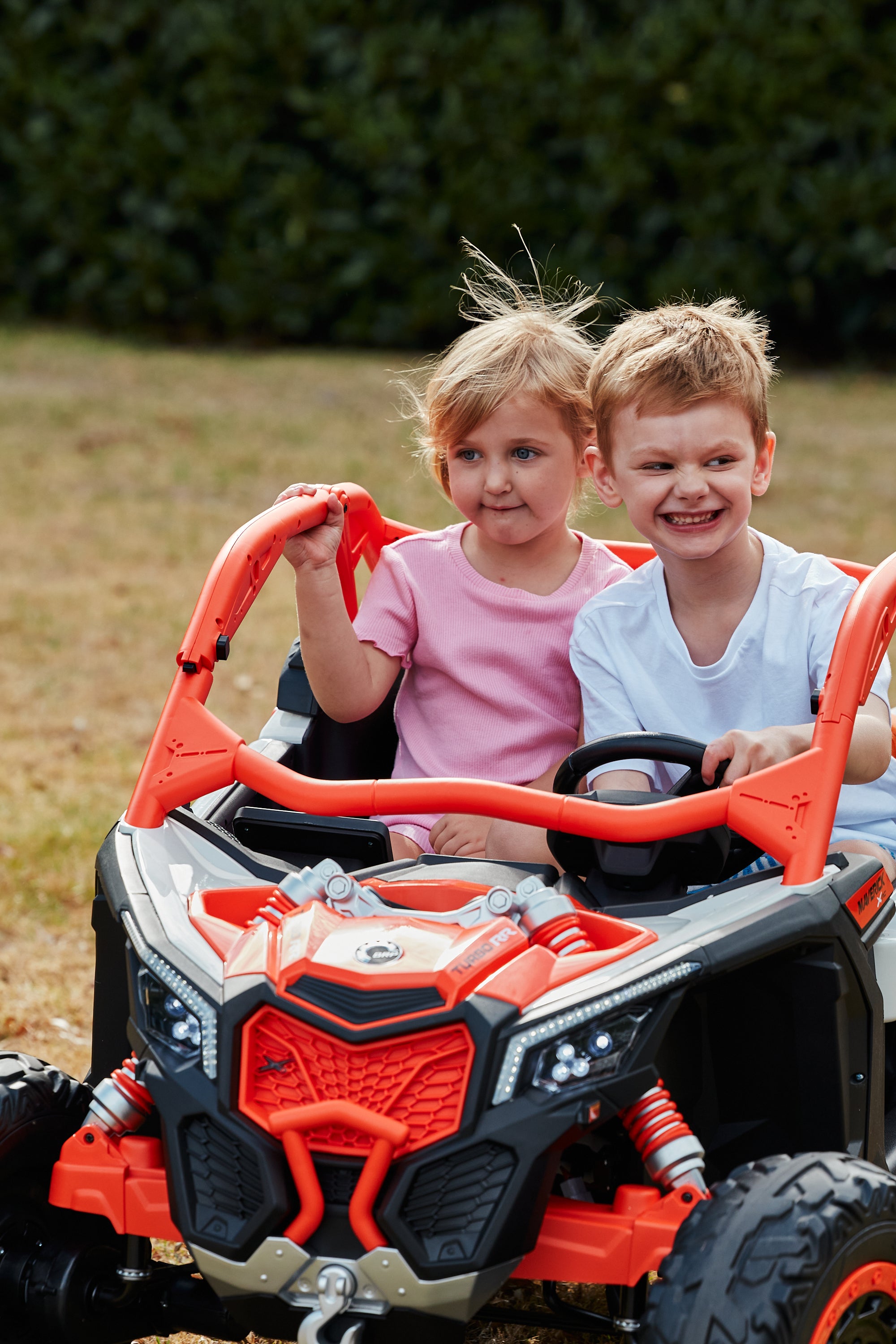 Licensed Can Am Maverick UTV 2 x 24v Kids Electric Buggy