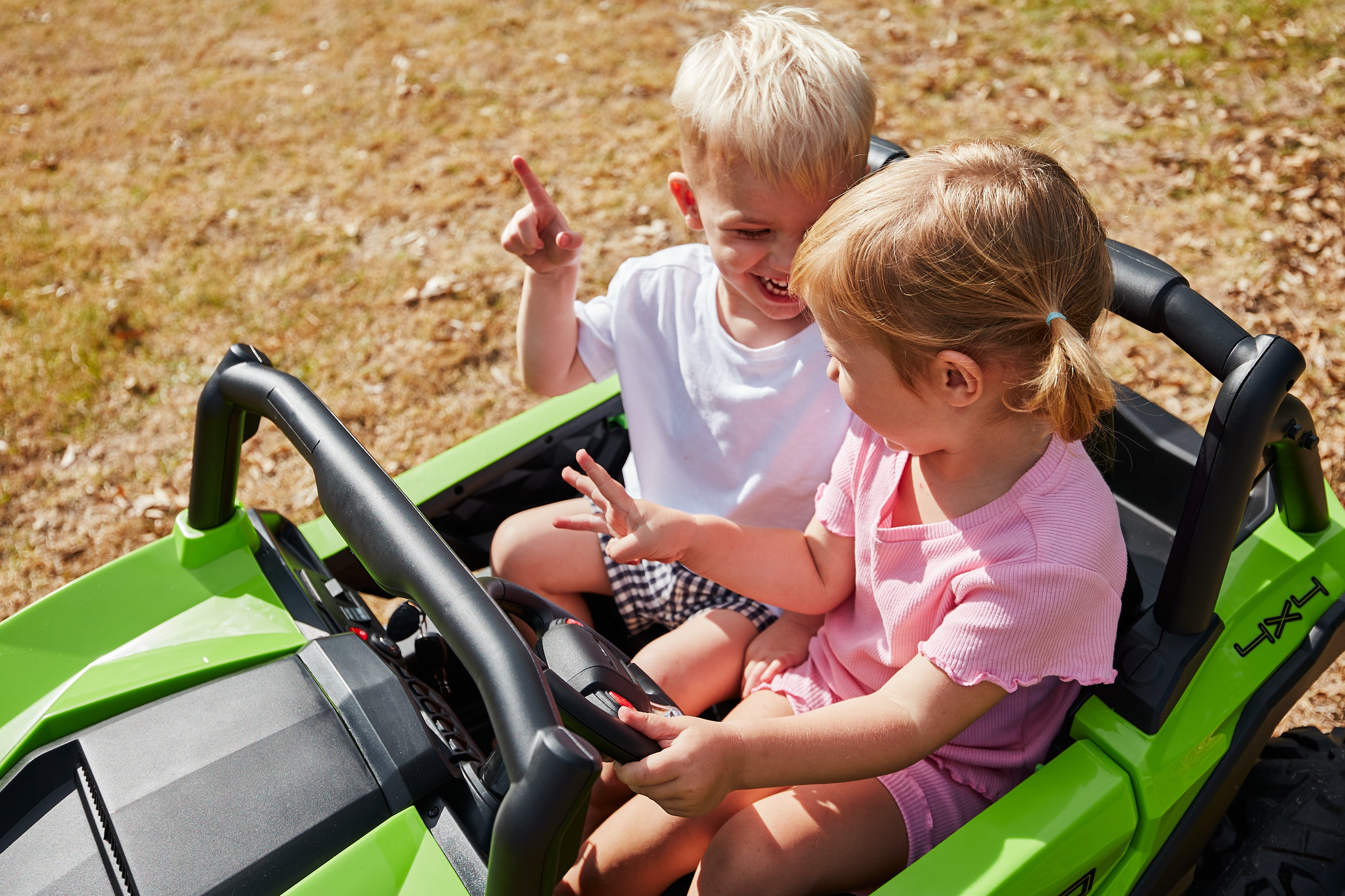 The Neo 24v 4wd Off Road UTV Ride On Buggy