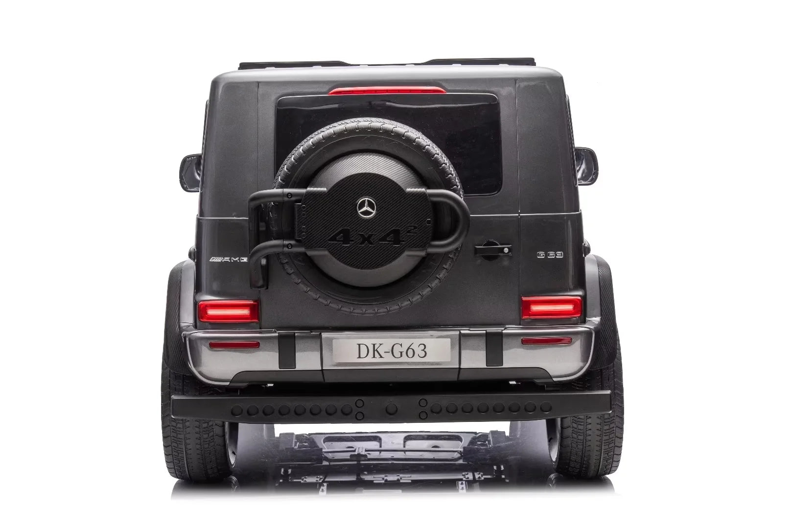 24V 4WD Mercedes-Benz G63 kids ride-on toy – rear view