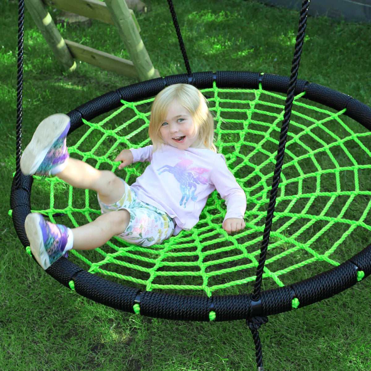 wodden swing for the backyard with large net