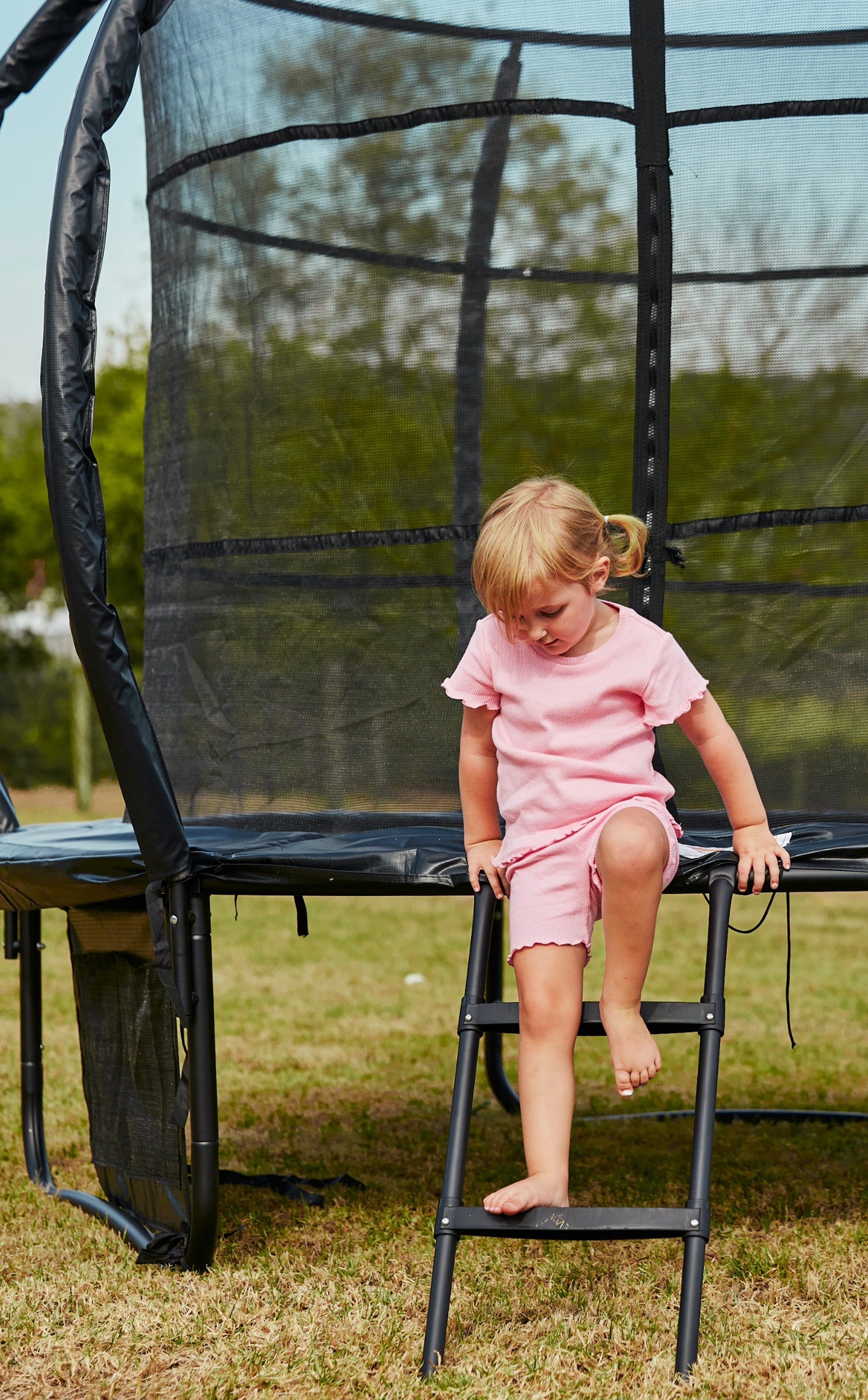 Airborne Pro 8ft Trampoline with Ladder