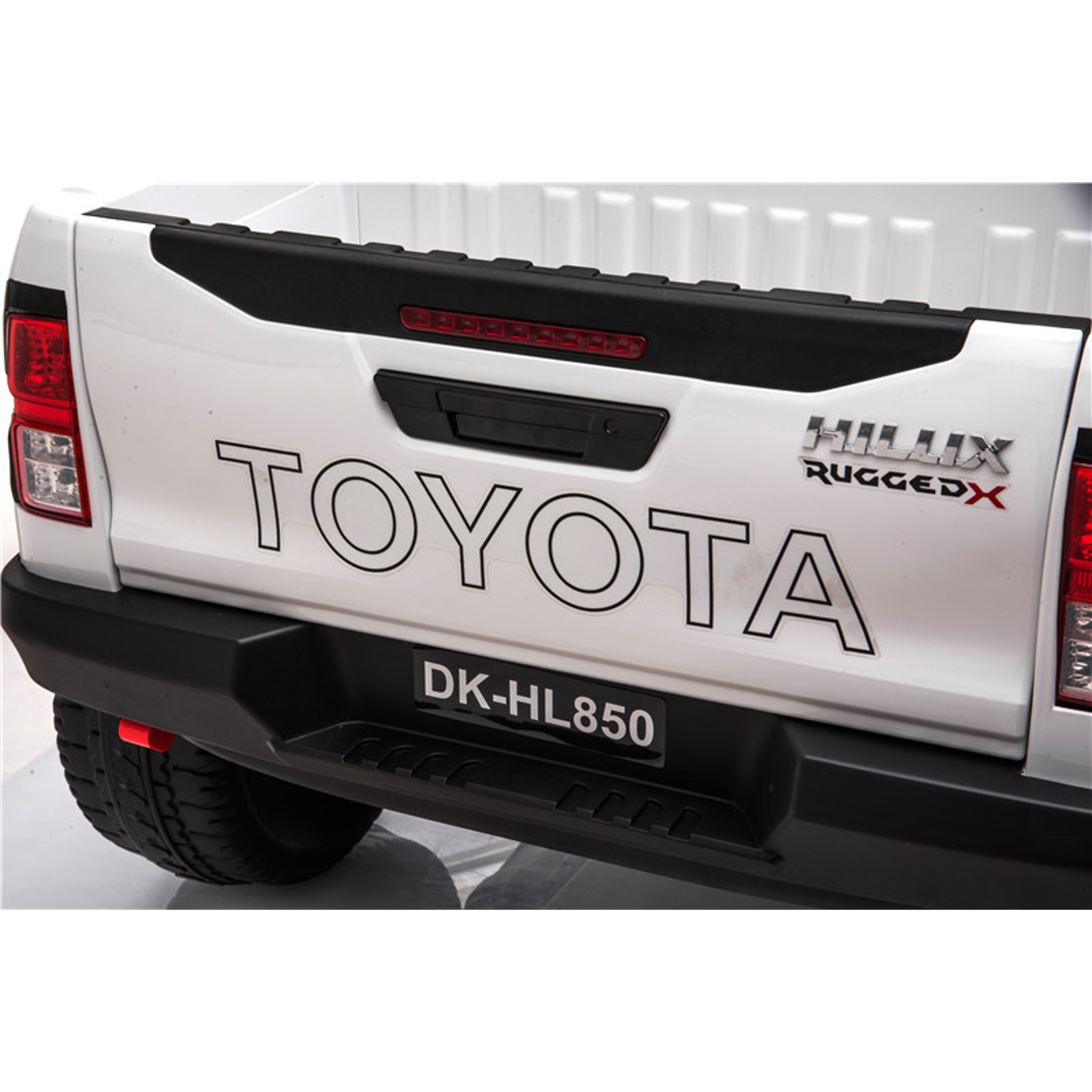 24v Licensed Toyota Hilux 4WD Kids Ride On Ute