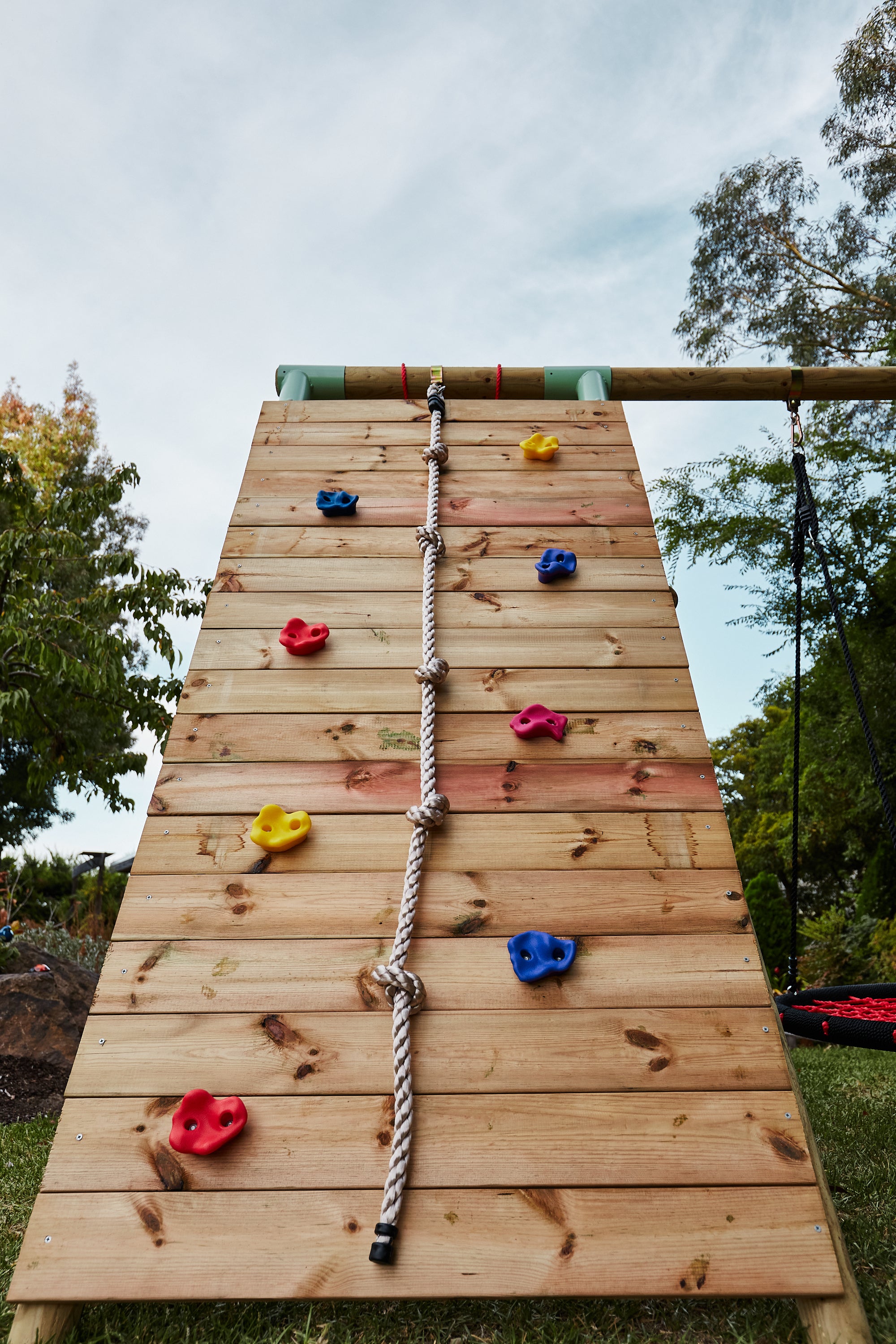 Wild Aussie Wooden Climber & 65cm Nest Swing Set