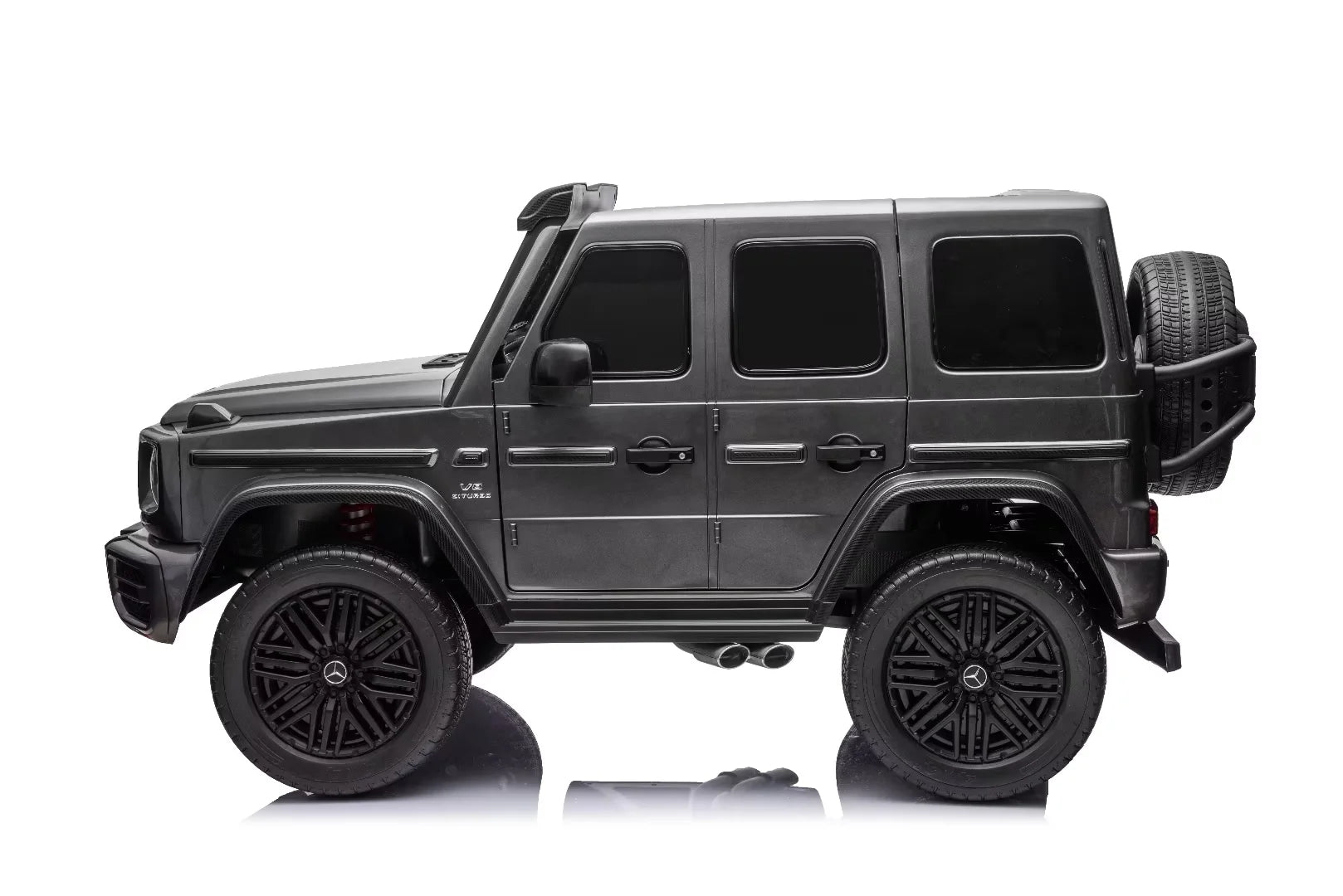 Licensed Mercedes-AMG G63 kids electric ride-on car with 4WD – side view